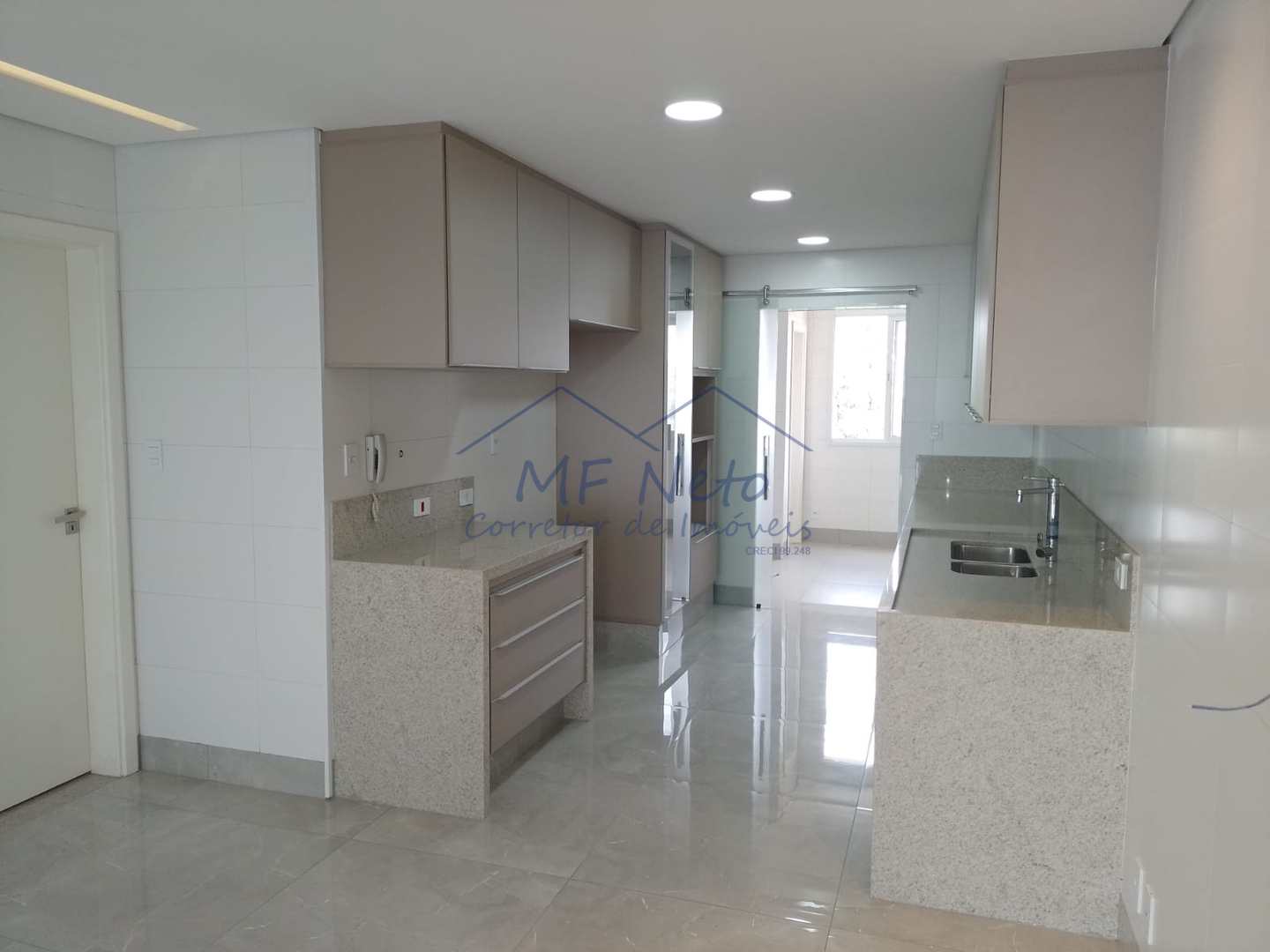 Apartamento à venda com 4 quartos, 260m² - Foto 35