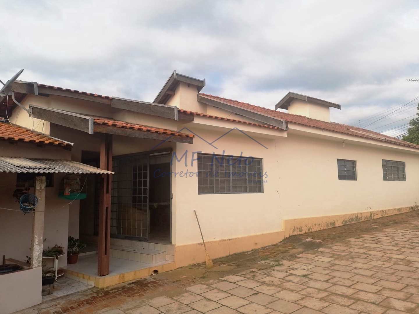 Casa à venda com 3 quartos, 900m² - Foto 16