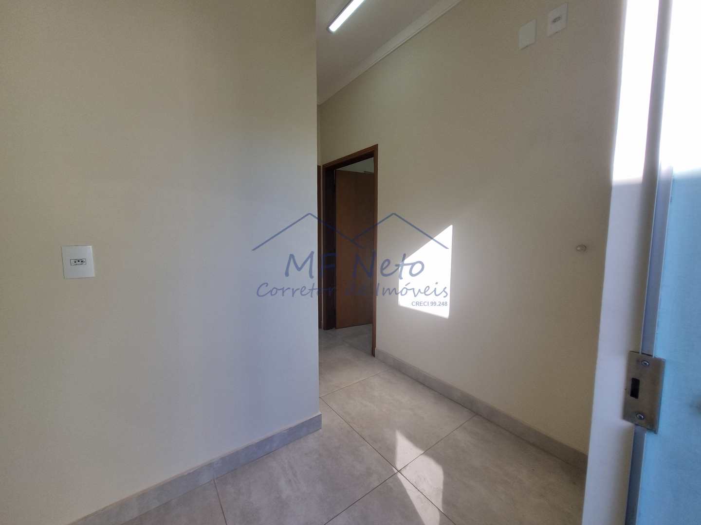 Casa à venda com 2 quartos, 250m² - Foto 15