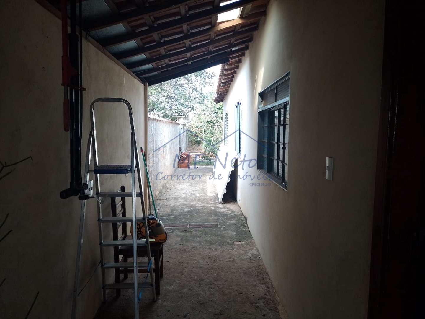 Casa à venda com 3 quartos, 272m² - Foto 4