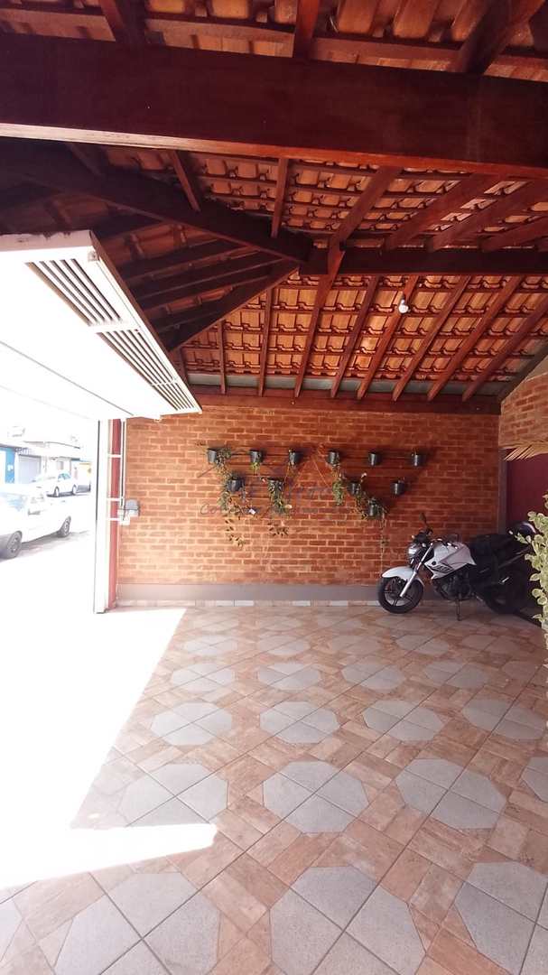 Casa à venda com 2 quartos, 250m² - Foto 5