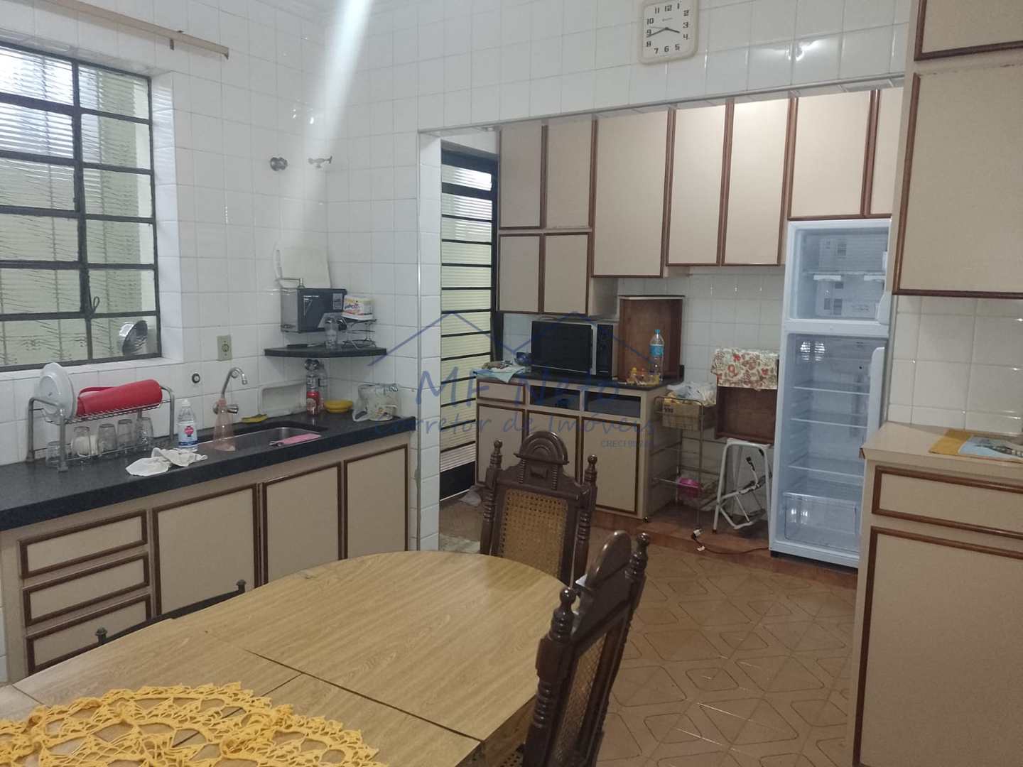 Casa à venda com 3 quartos, 360m² - Foto 8