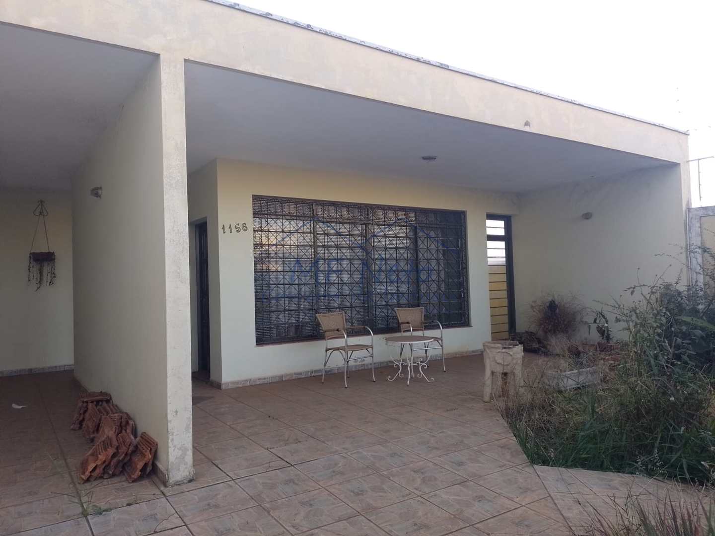 Casa à venda com 3 quartos, 360m² - Foto 1