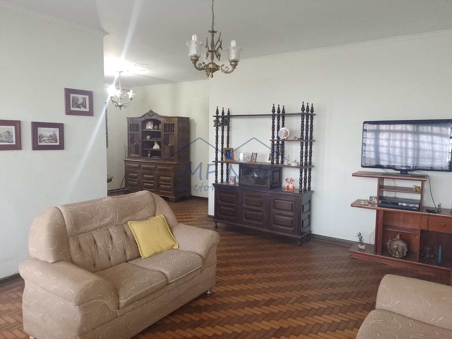 Casa à venda com 3 quartos, 360m² - Foto 4