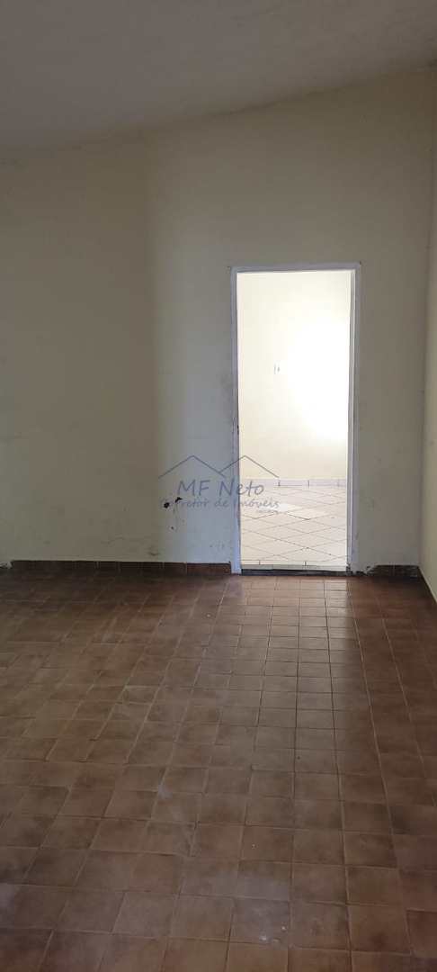 Casa à venda com 2 quartos, 400m² - Foto 13