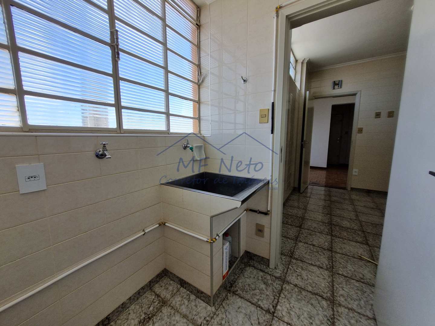 Apartamento à venda com 3 quartos, 94m² - Foto 8