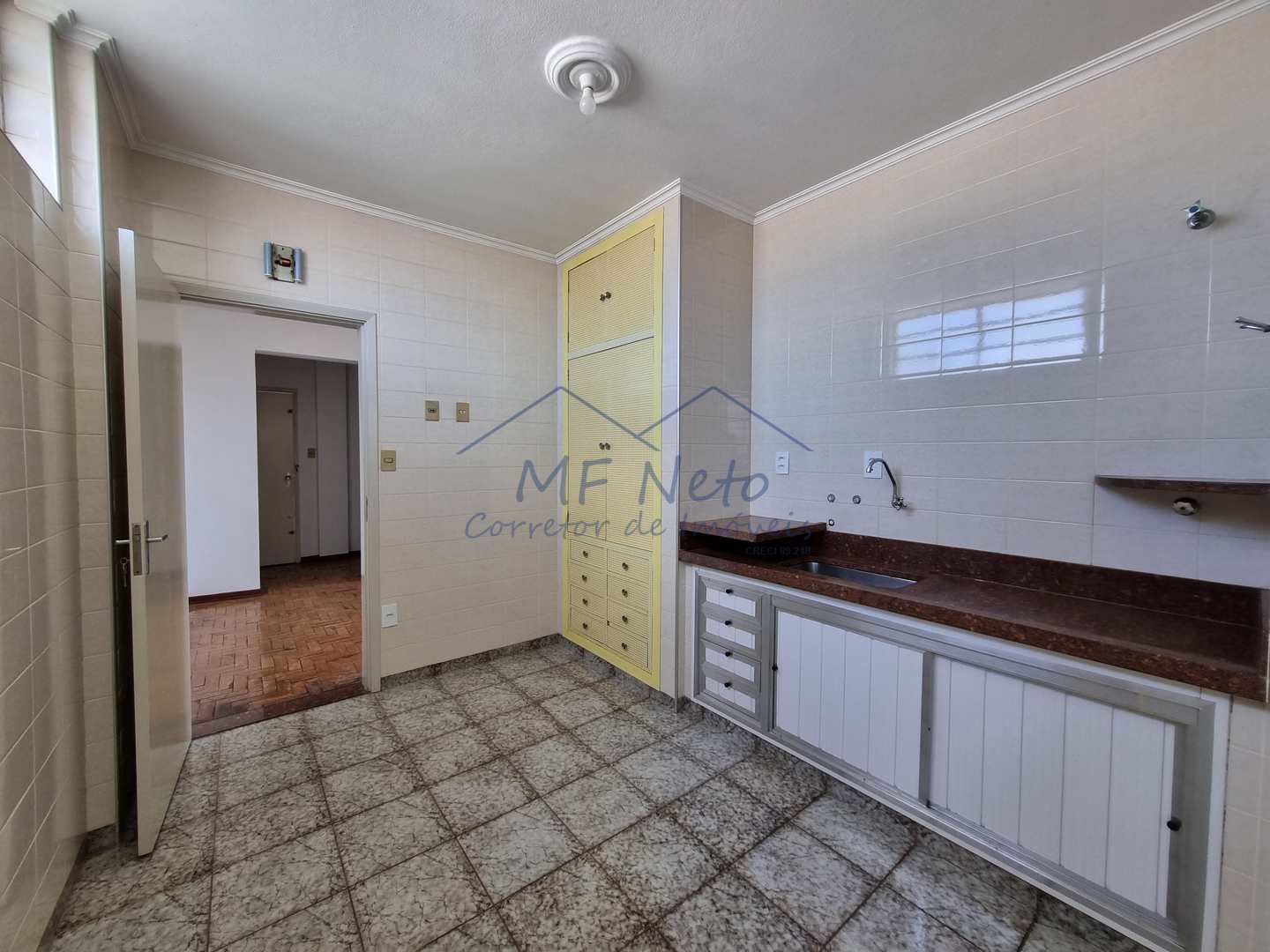 Apartamento à venda com 3 quartos, 94m² - Foto 7