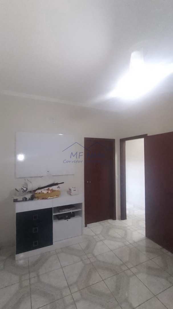 Casa à venda com 2 quartos, 250m² - Foto 17