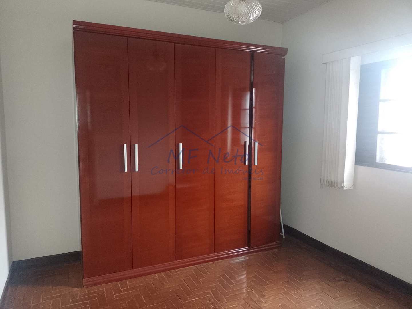 Casa à venda com 2 quartos, 200m² - Foto 3