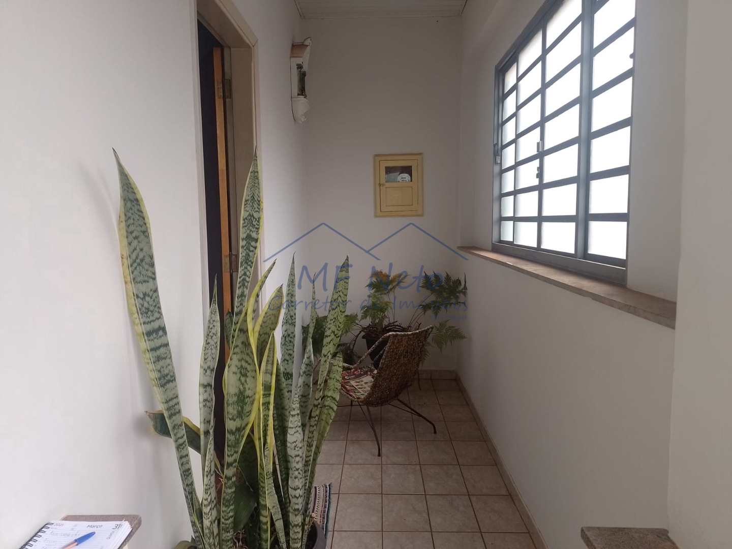 Casa à venda com 2 quartos, 200m² - Foto 2