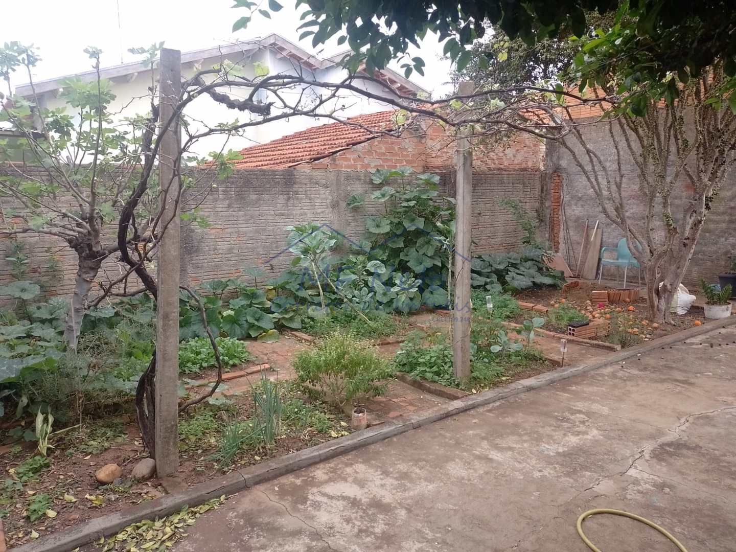 Casa à venda com 2 quartos, 200m² - Foto 8