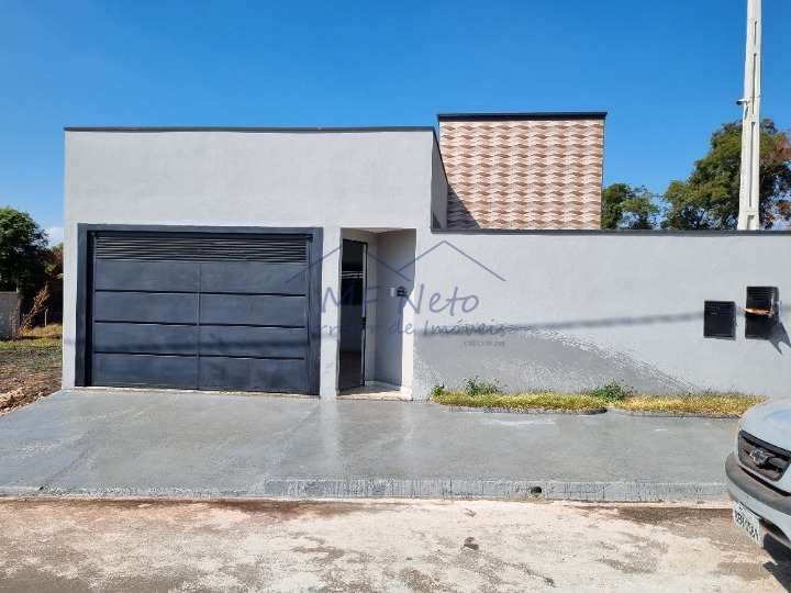Casa à venda com 3 quartos, 250m² - Foto 2