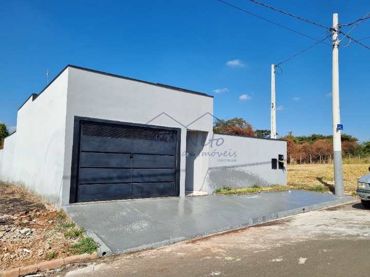 Casa à venda com 3 quartos, 250m² - Foto 1