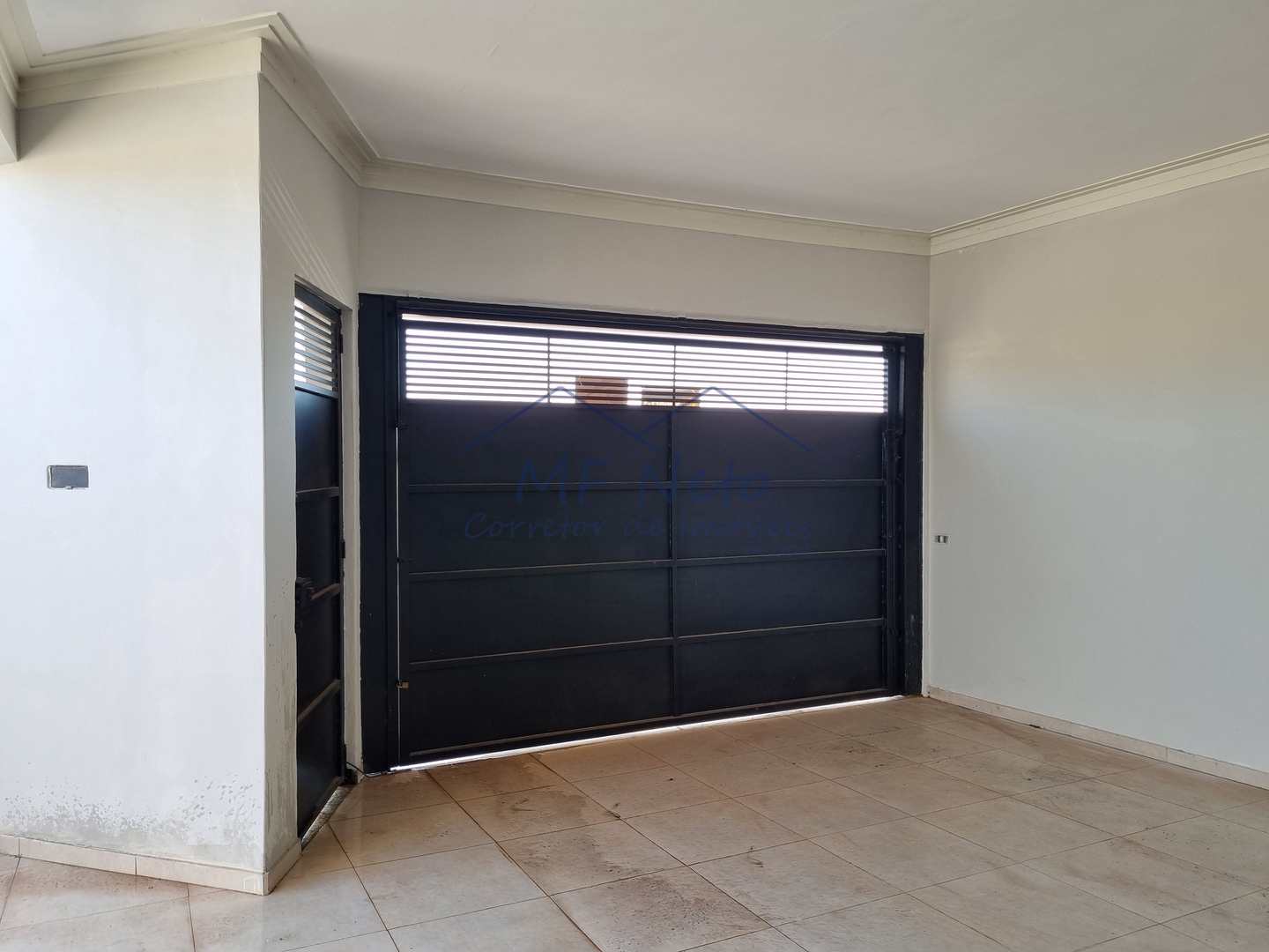 Casa à venda com 3 quartos, 250m² - Foto 3