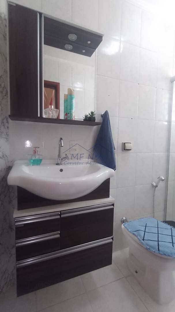 Apartamento para alugar com 2 quartos, 64m² - Foto 11