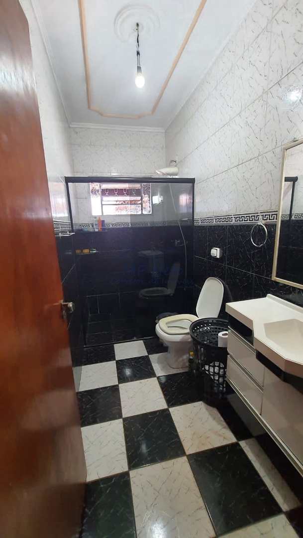 Casa à venda com 3 quartos, 332m² - Foto 21