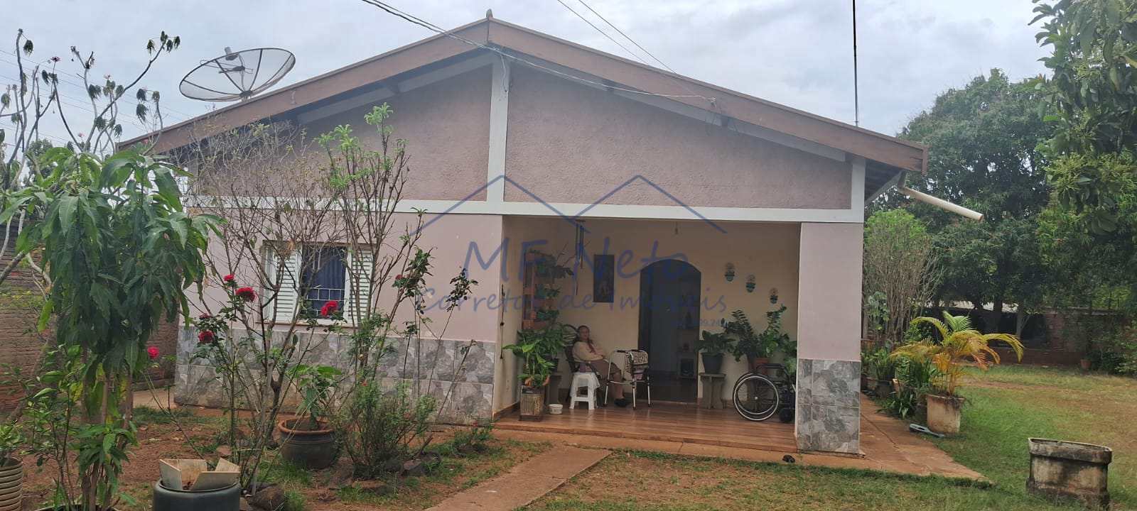 Chácara, 3 quartos, 1134 m² - Foto 1