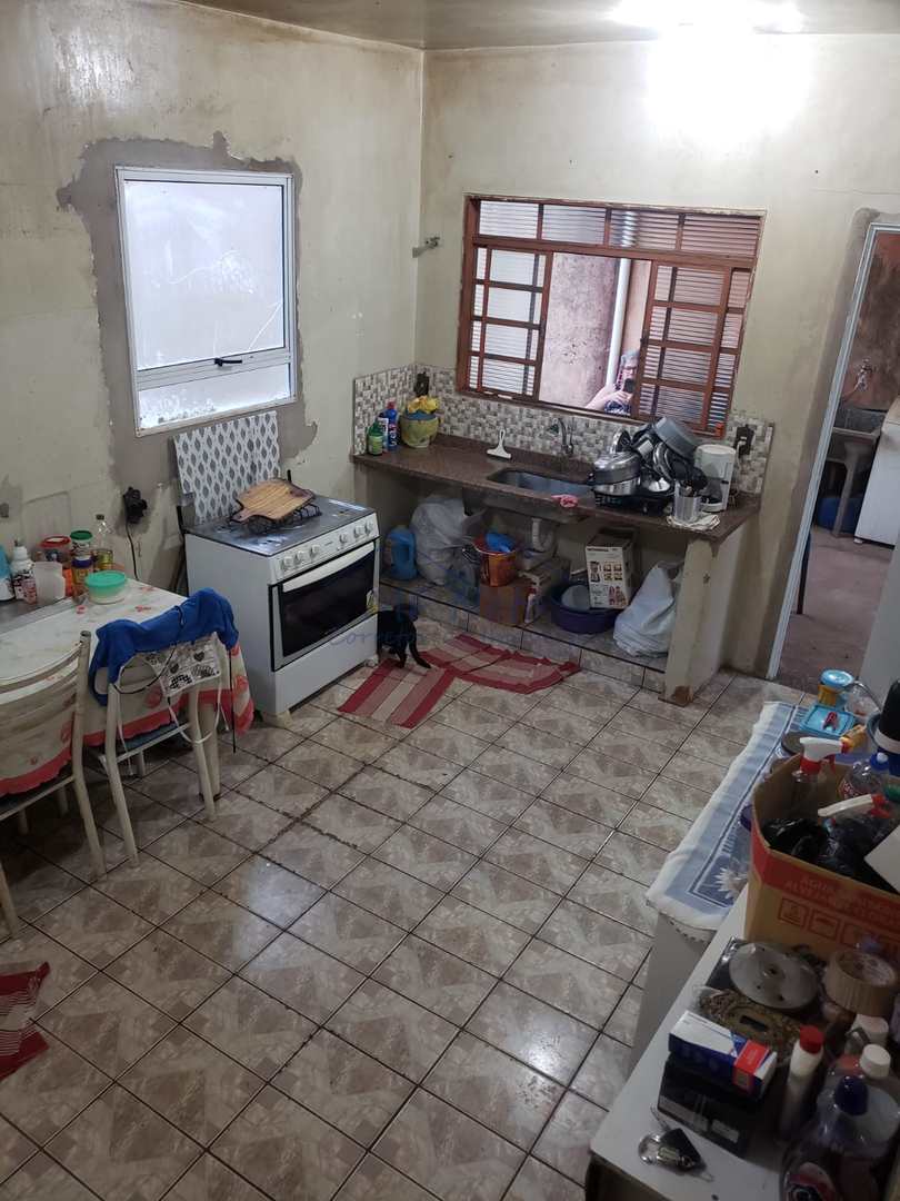 Casa à venda com 3 quartos, 180m² - Foto 8