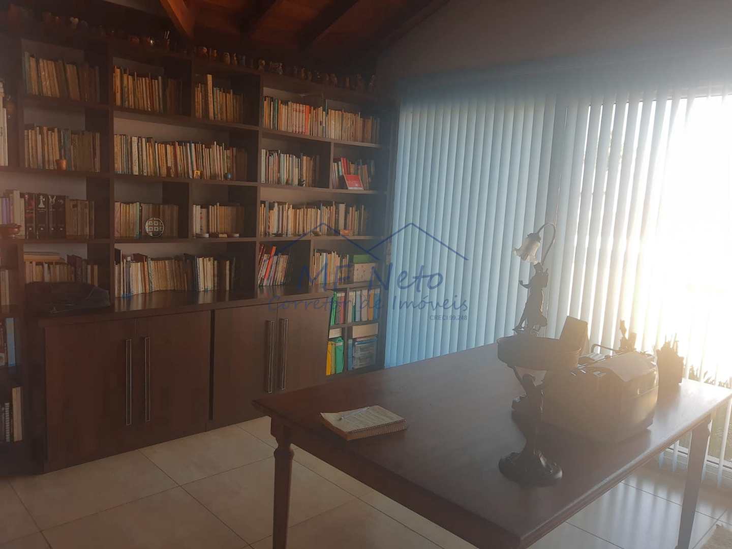 Casa à venda com 6 quartos, 600m² - Foto 33