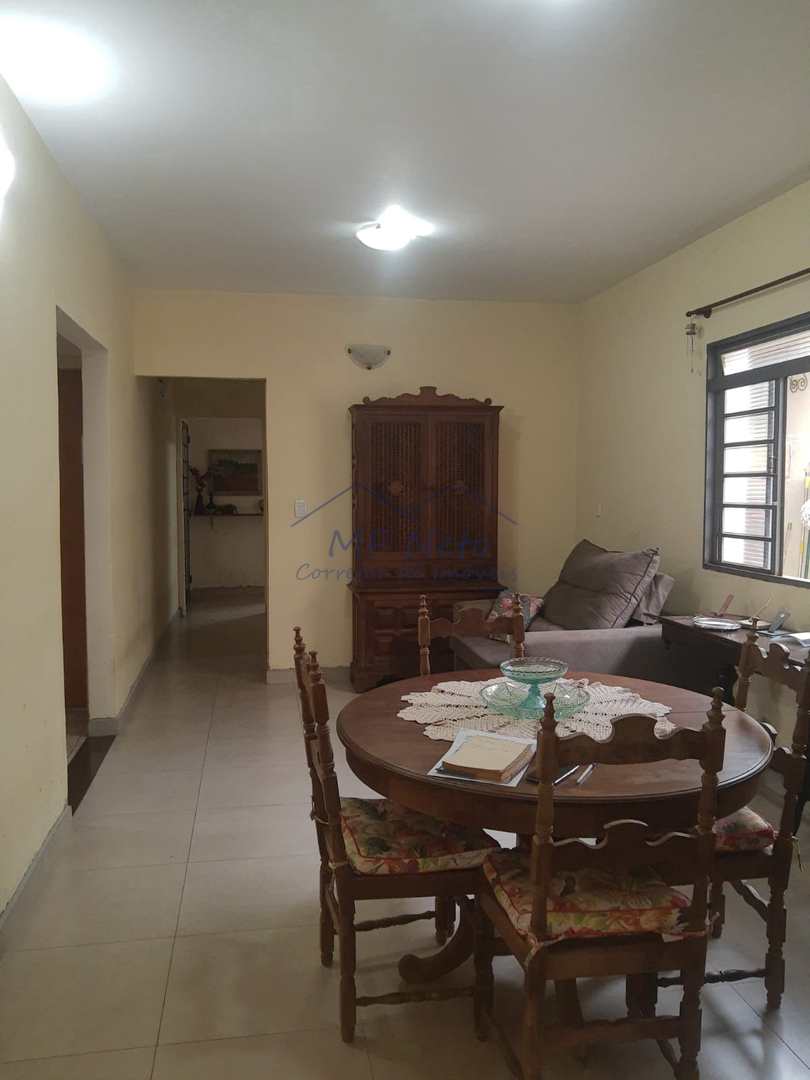 Casa à venda com 4 quartos, 330m² - Foto 13