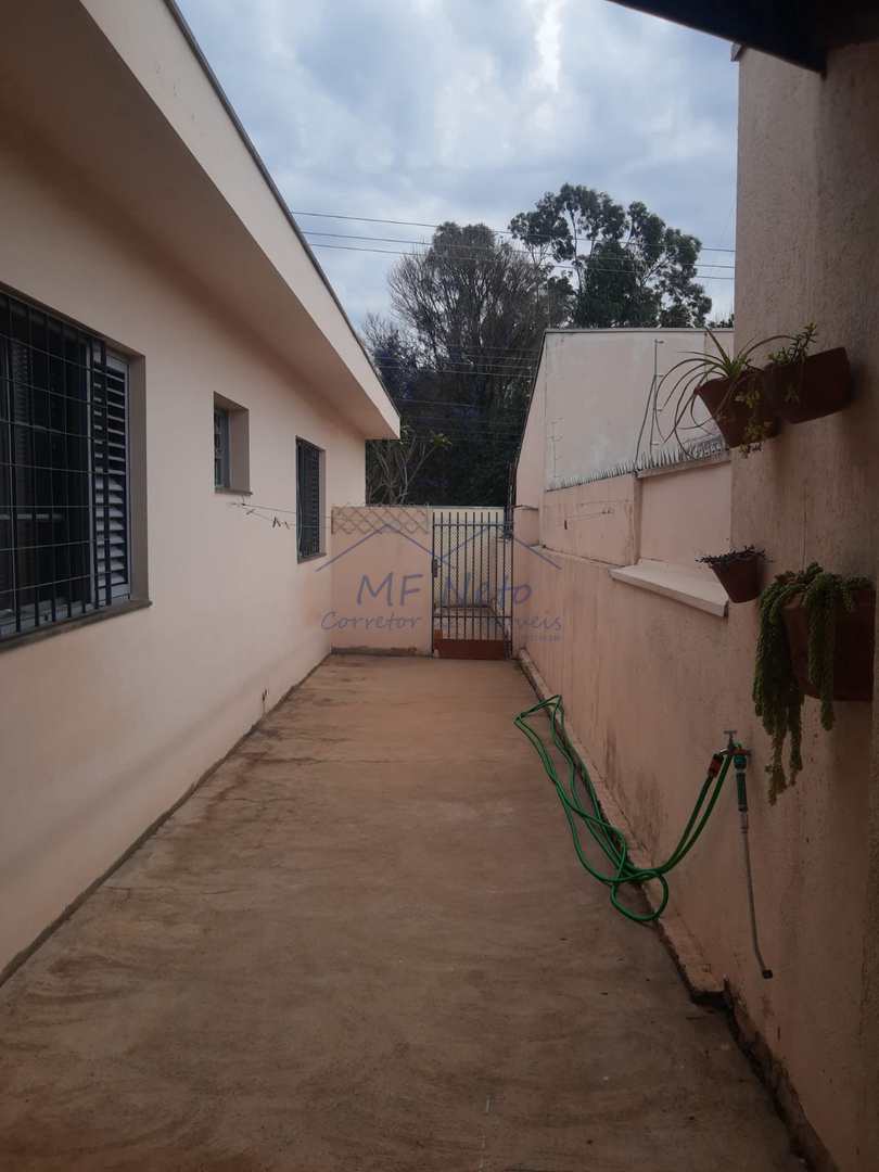 Casa à venda com 4 quartos, 330m² - Foto 52