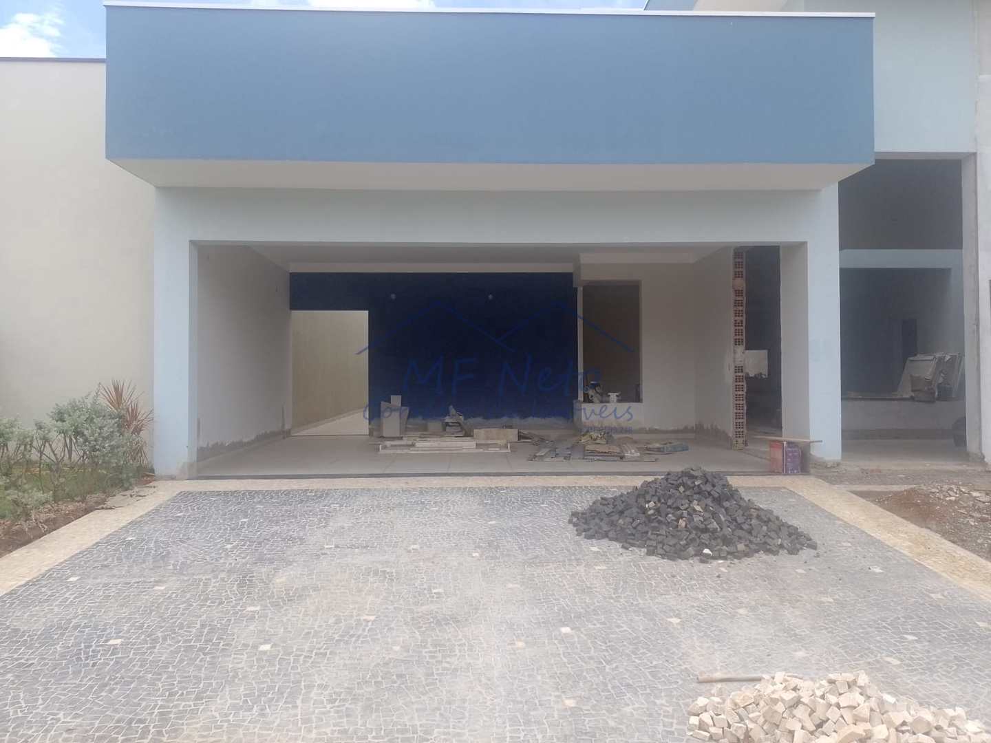 Casa de Condomínio à venda com 3 quartos, 392m² - Foto 2