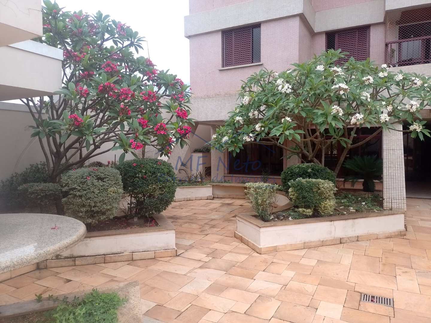 Apartamento à venda com 3 quartos, 80m² - Foto 3