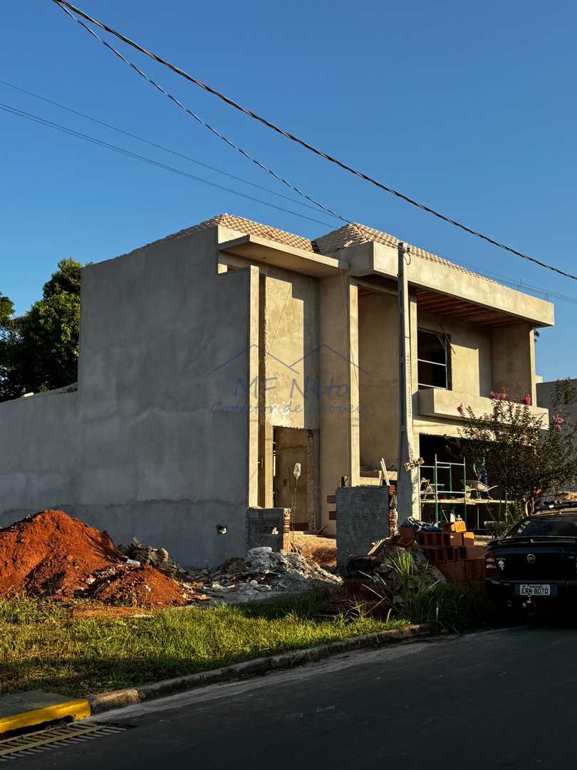 Casa de Condomínio à venda com 3 quartos, 300m² - Foto 2