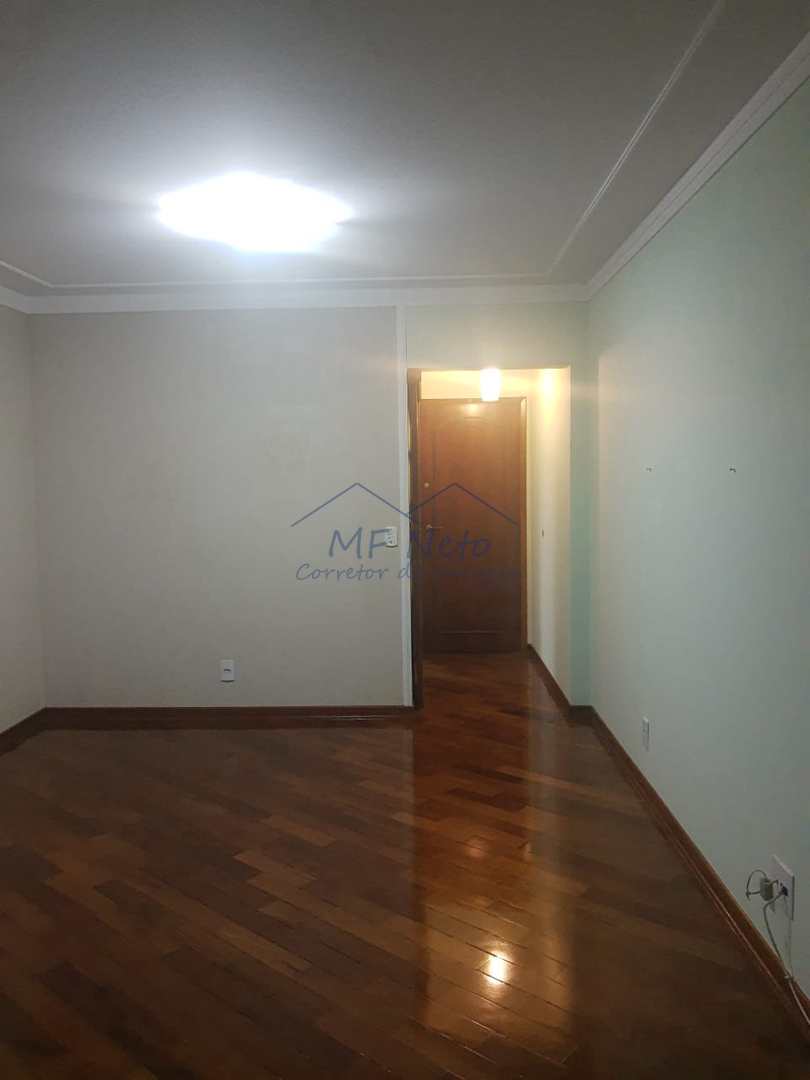 Apartamento à venda com 3 quartos, 80m² - Foto 2