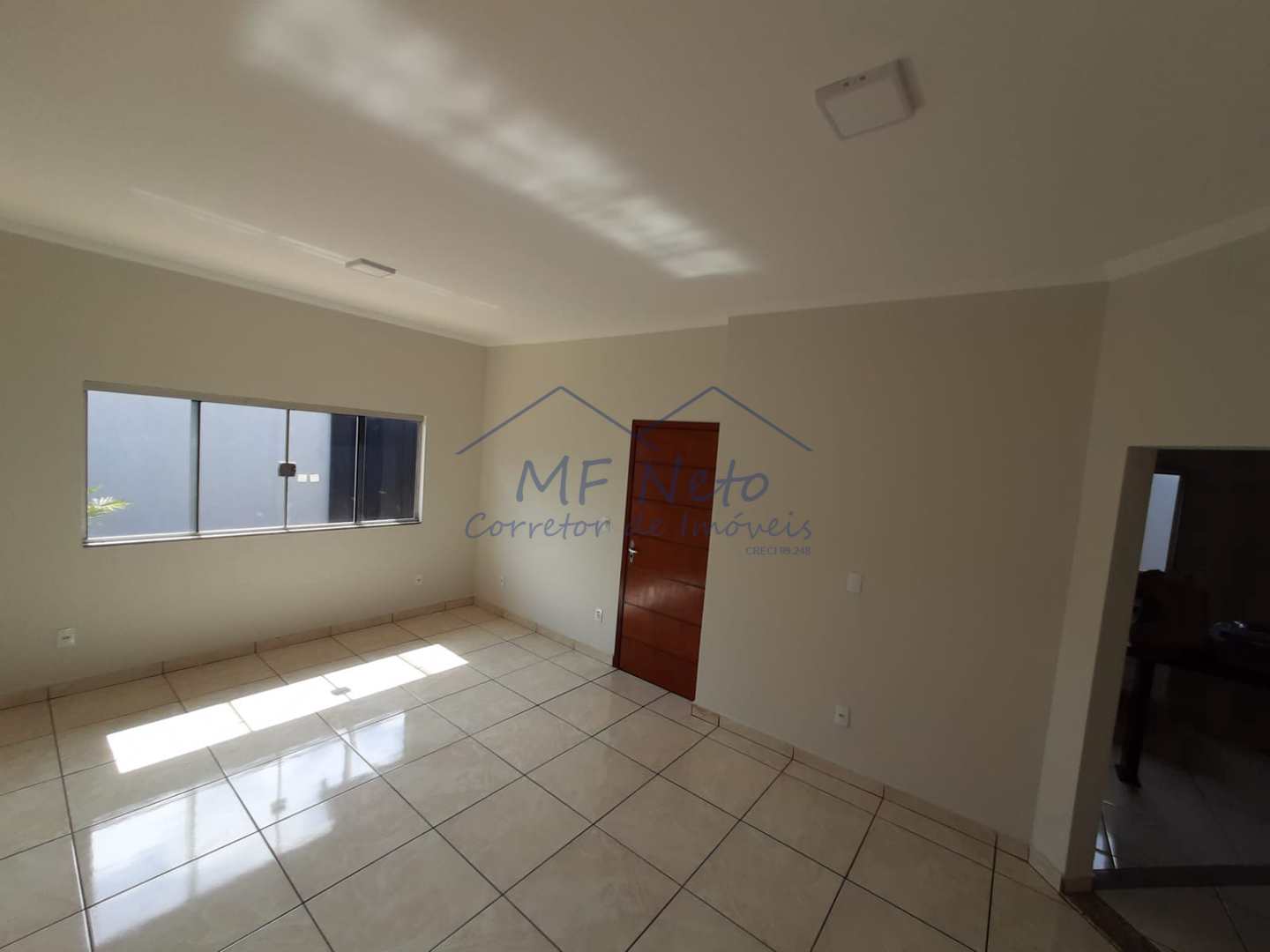 Casa à venda com 3 quartos, 250m² - Foto 4