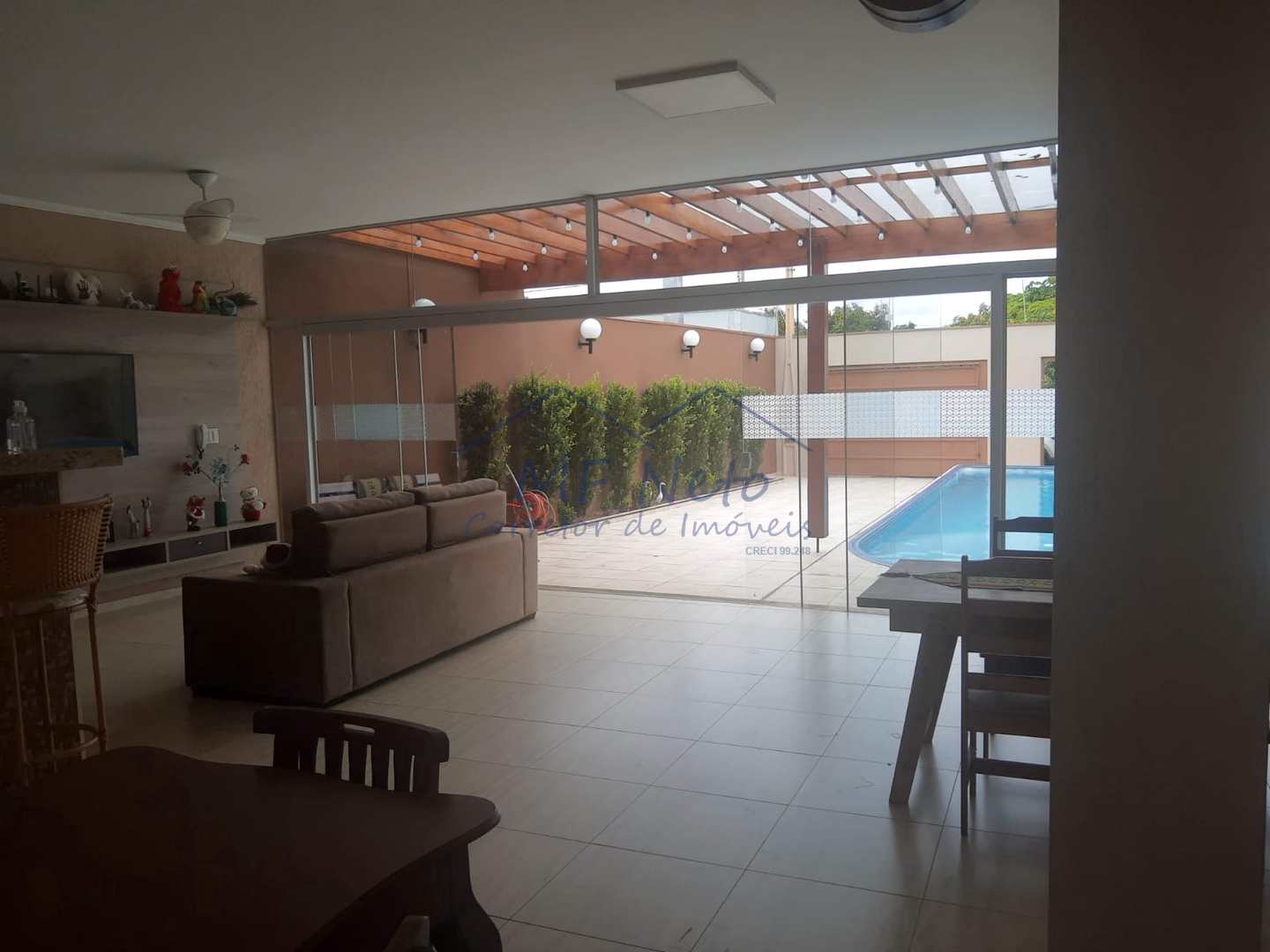 Casa à venda com 1 quarto, 381m² - Foto 7