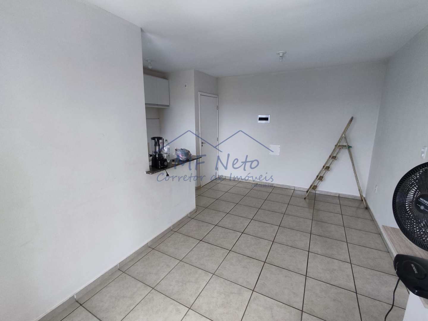 Apartamento à venda com 2 quartos, 43m² - Foto 3