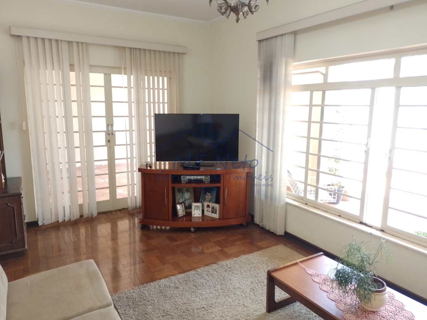 Casa à venda com 3 quartos, 360m² - Foto 4