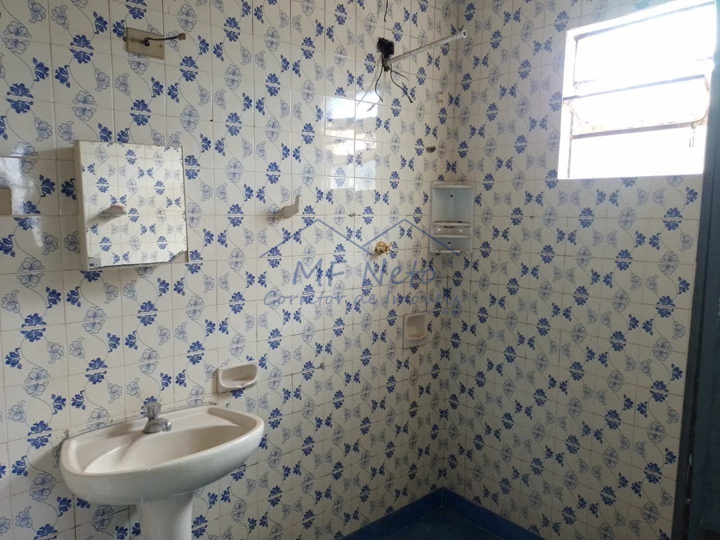 Casa à venda com 2 quartos, 350m² - Foto 9