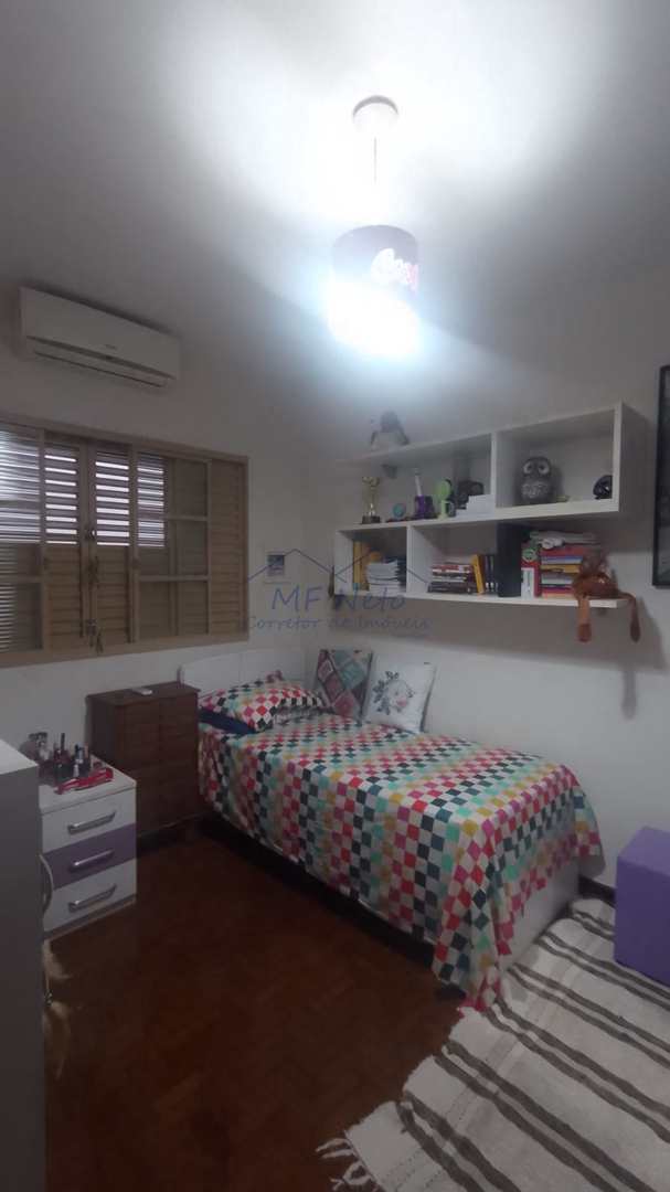 Casa à venda com 3 quartos, 330m² - Foto 22