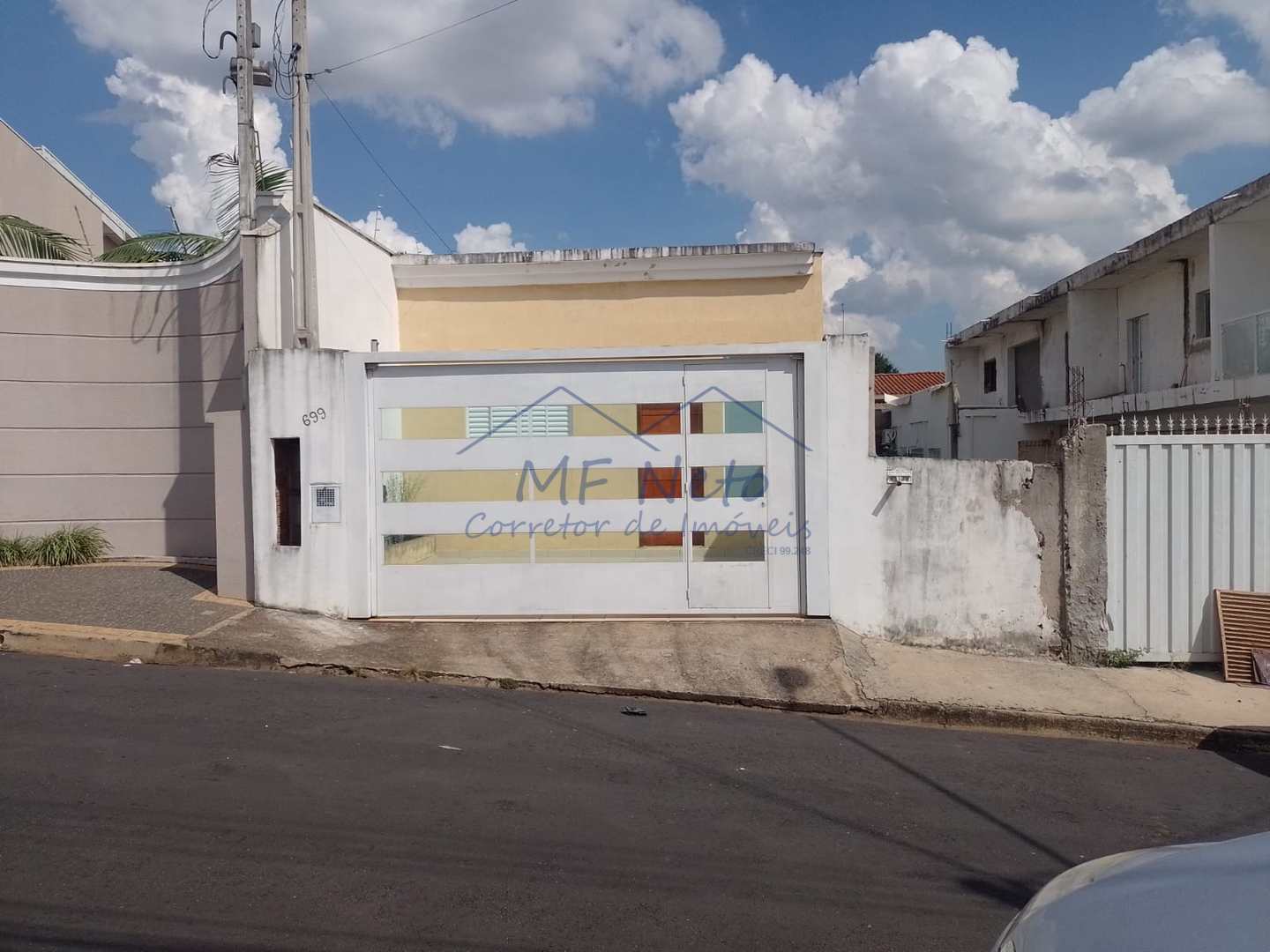 Casa à venda com 2 quartos, 250m² - Foto 1