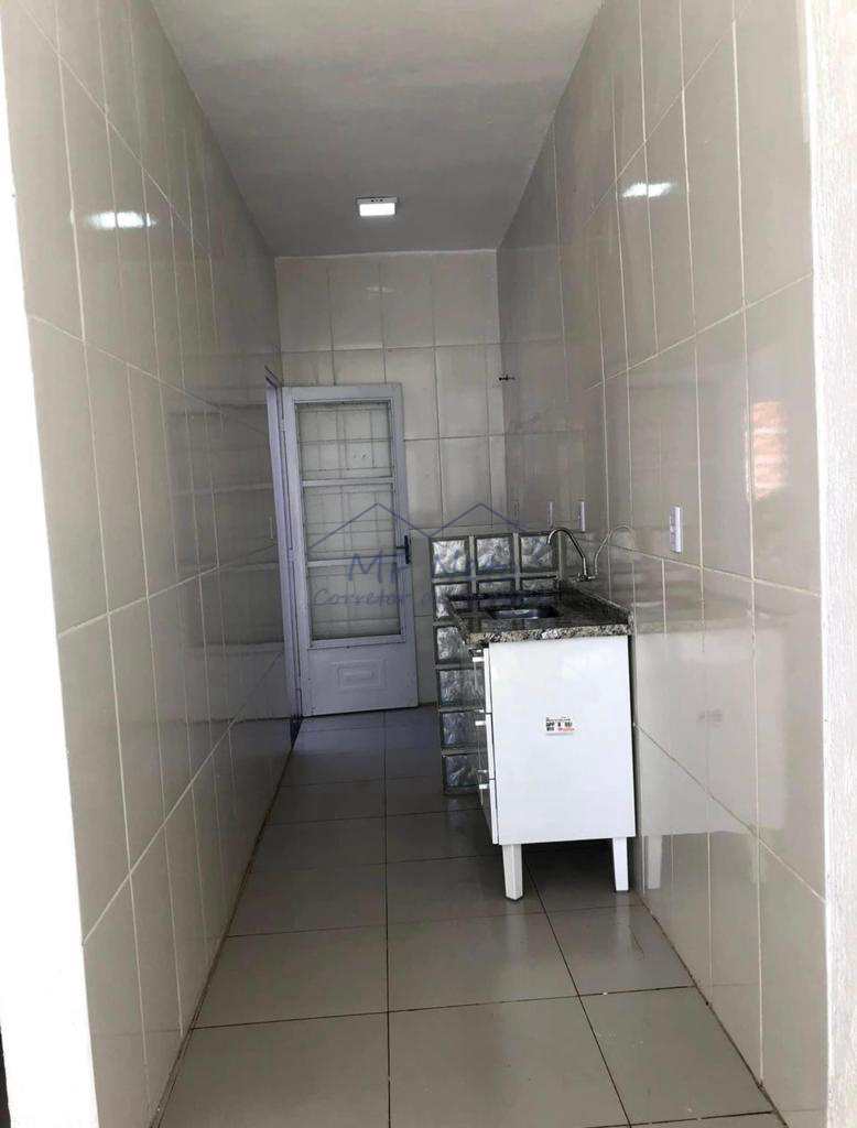 Casa à venda com 2 quartos, 250m² - Foto 10