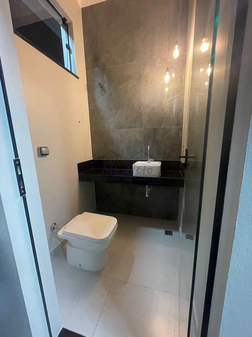 Casa à venda com 3 quartos, 250m² - Foto 11