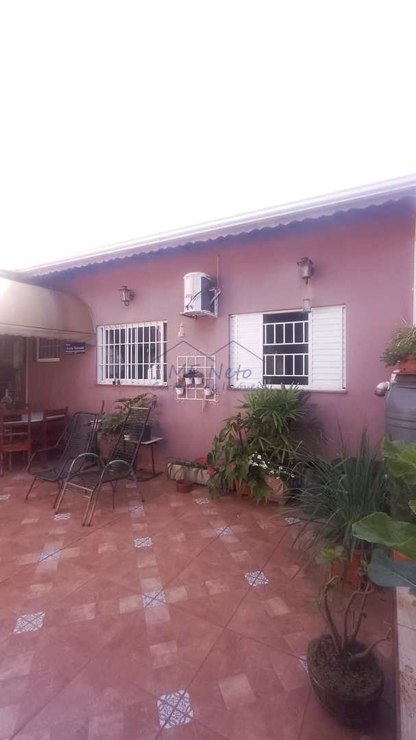 Casa à venda com 3 quartos, 250m² - Foto 35