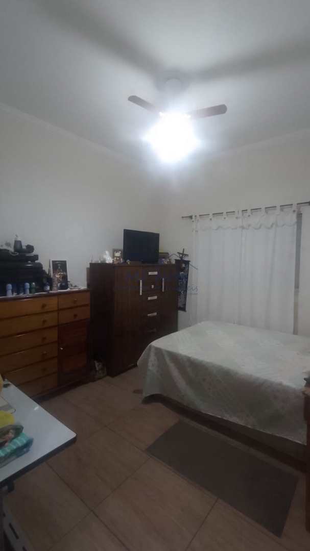 Casa à venda com 3 quartos, 250m² - Foto 24