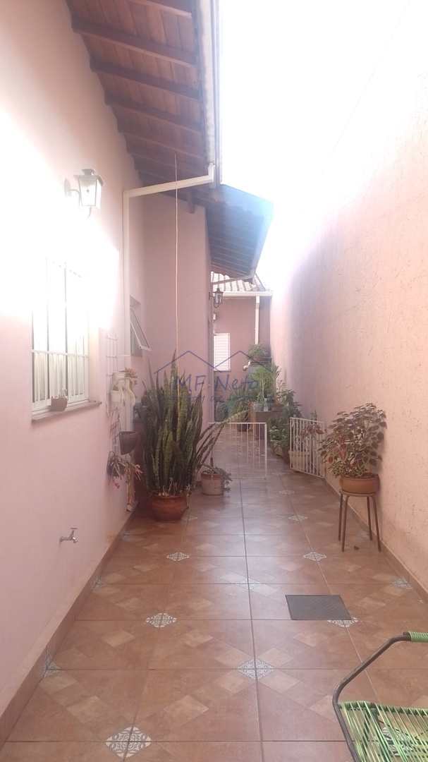 Casa à venda com 3 quartos, 250m² - Foto 9