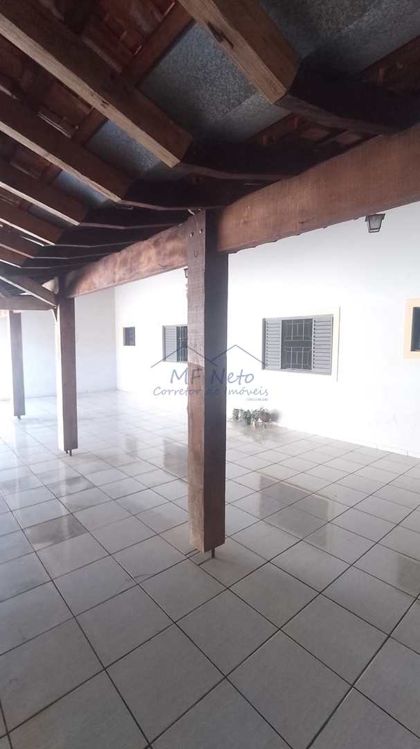 Casa à venda com 2 quartos, 250m² - Foto 3