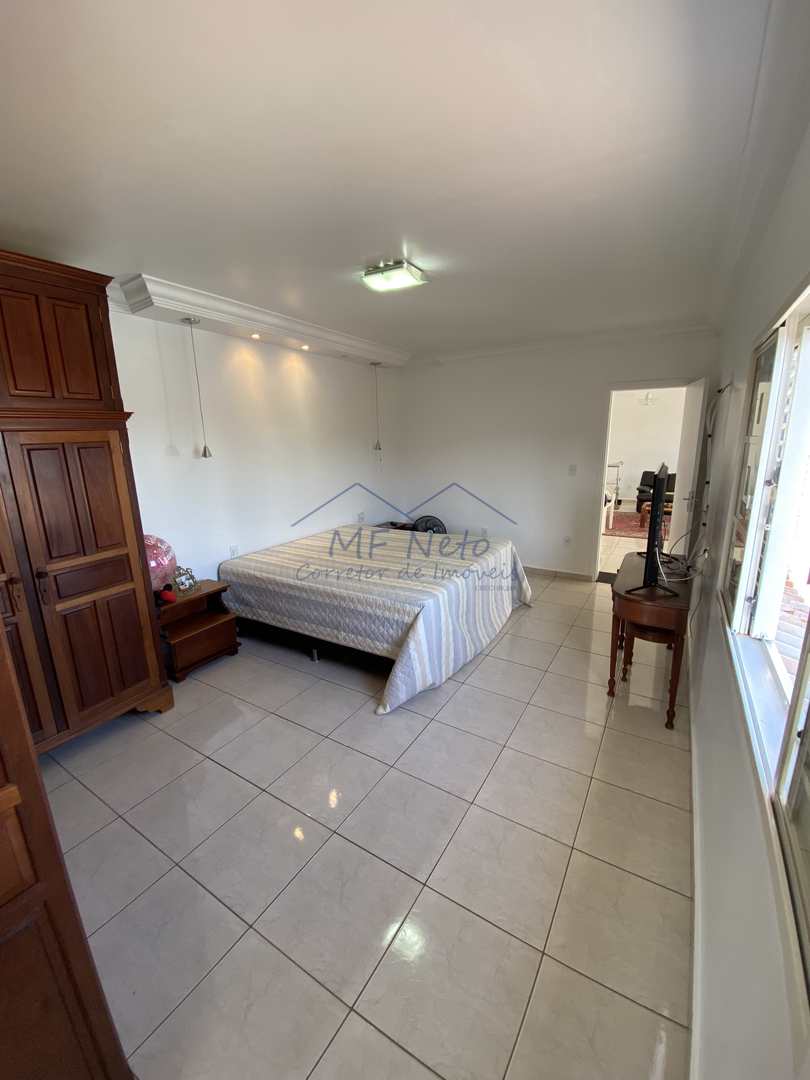 Casa à venda com 3 quartos, 258m² - Foto 10