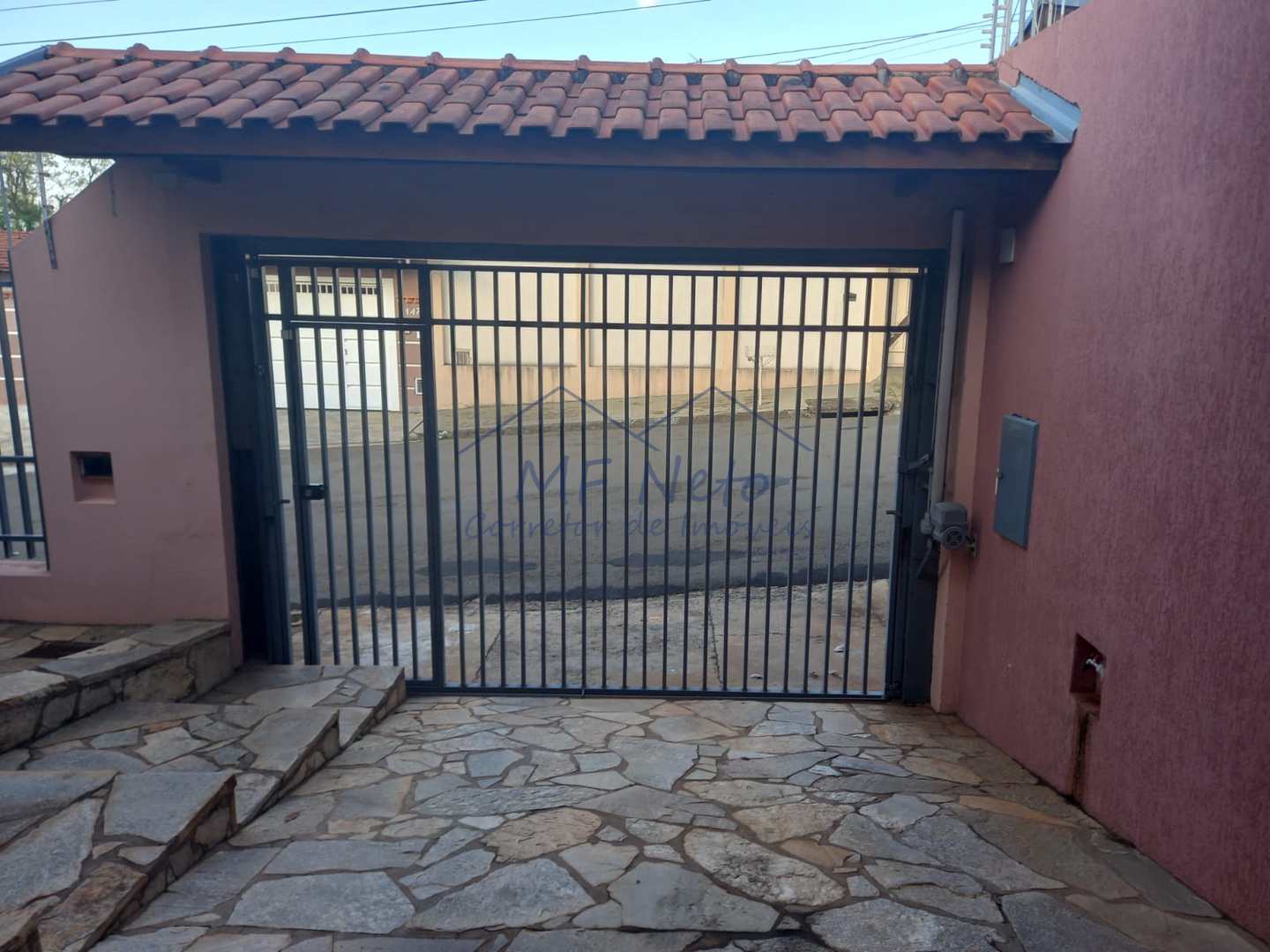 Casa à venda com 3 quartos, 336m² - Foto 2