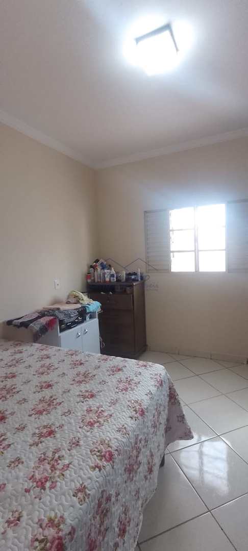 Casa à venda com 2 quartos, 250m² - Foto 17