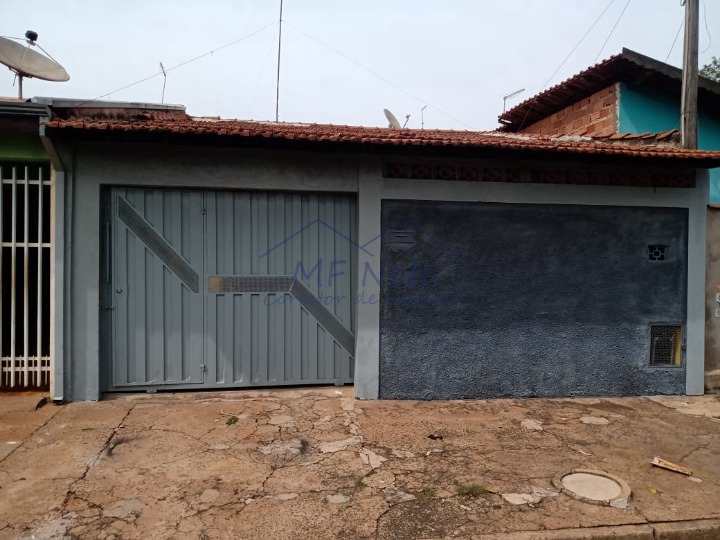 Casa à venda com 2 quartos, 69m² - Foto 1