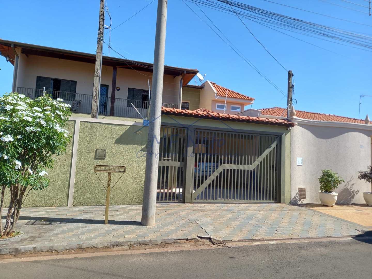 Casa à venda com 5 quartos, 317m² - Foto 1