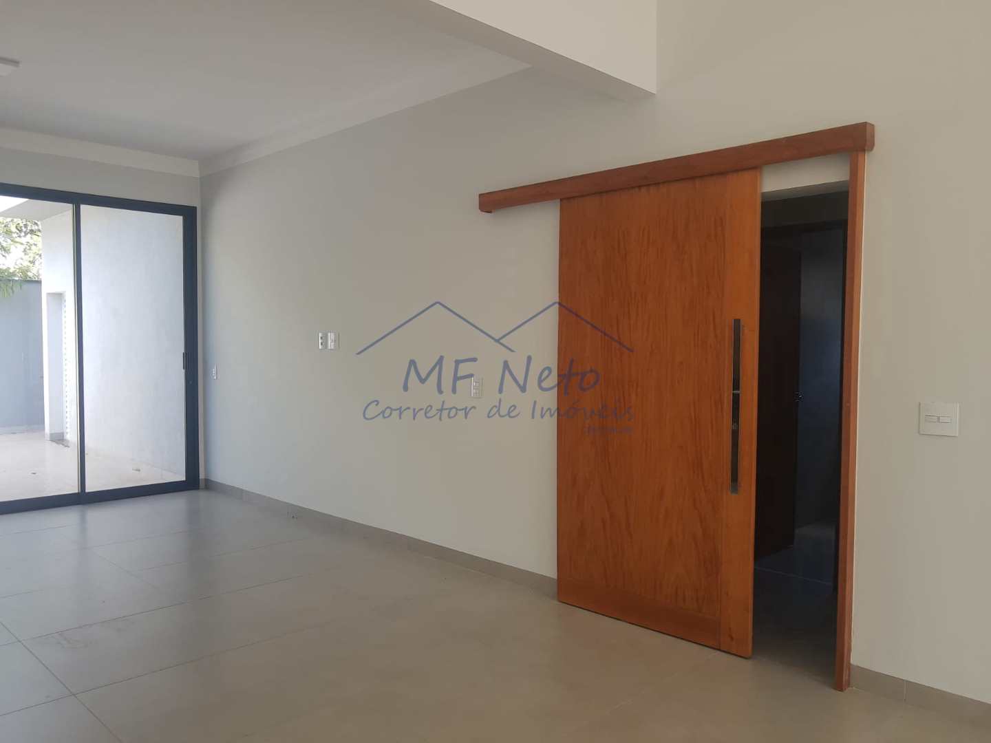 Casa de Condomínio à venda com 3 quartos, 250m² - Foto 5