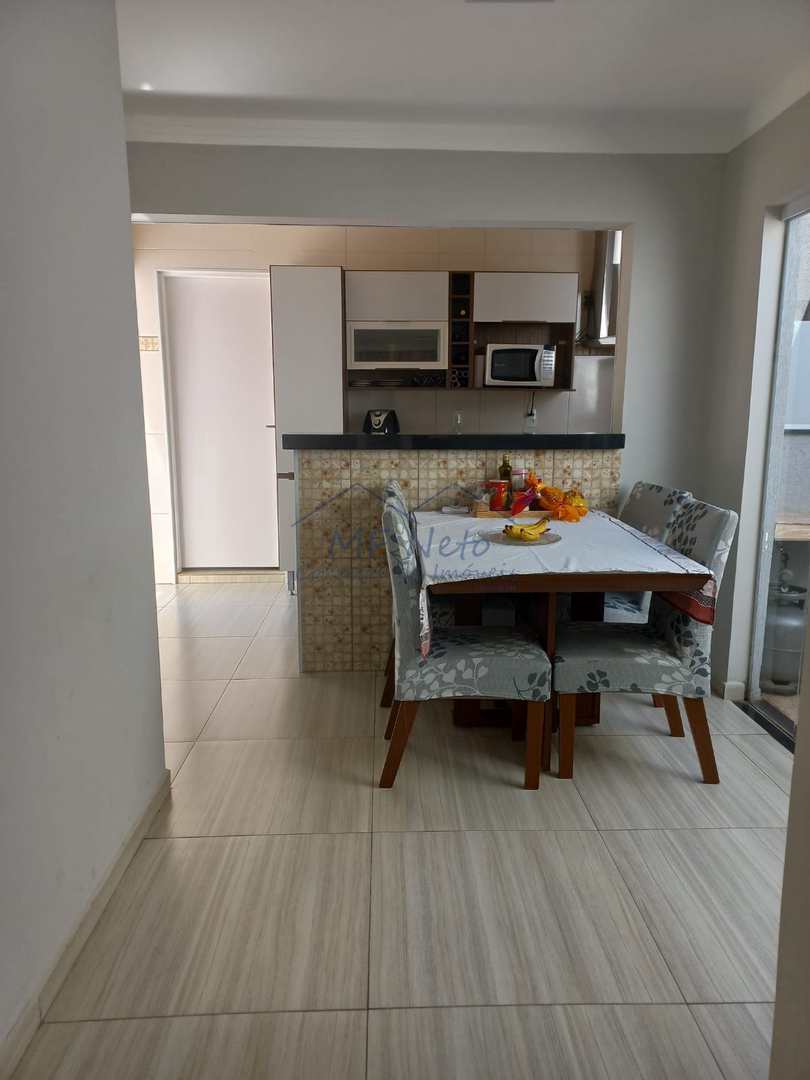 Casa à venda com 3 quartos, 180m² - Foto 4