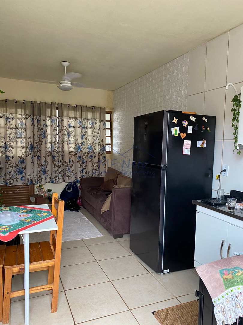 Casa à venda com 2 quartos, 180m² - Foto 10